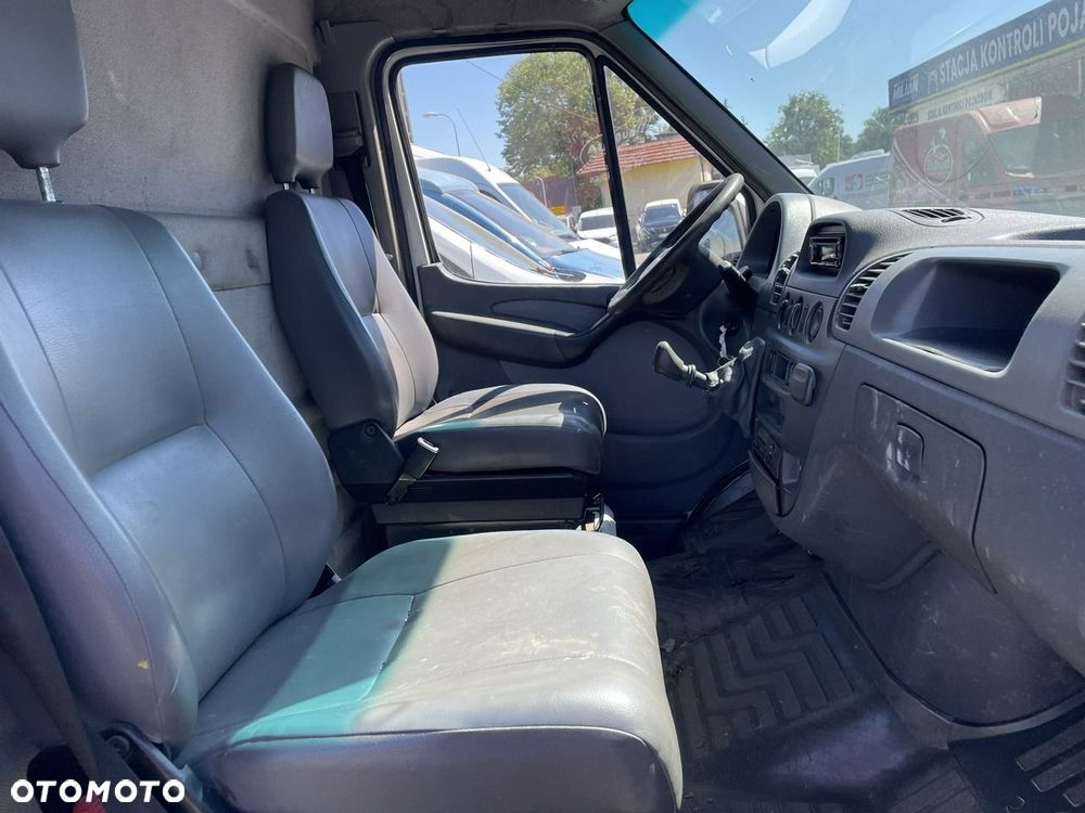 Mercedes-Benz Sprinter - 9