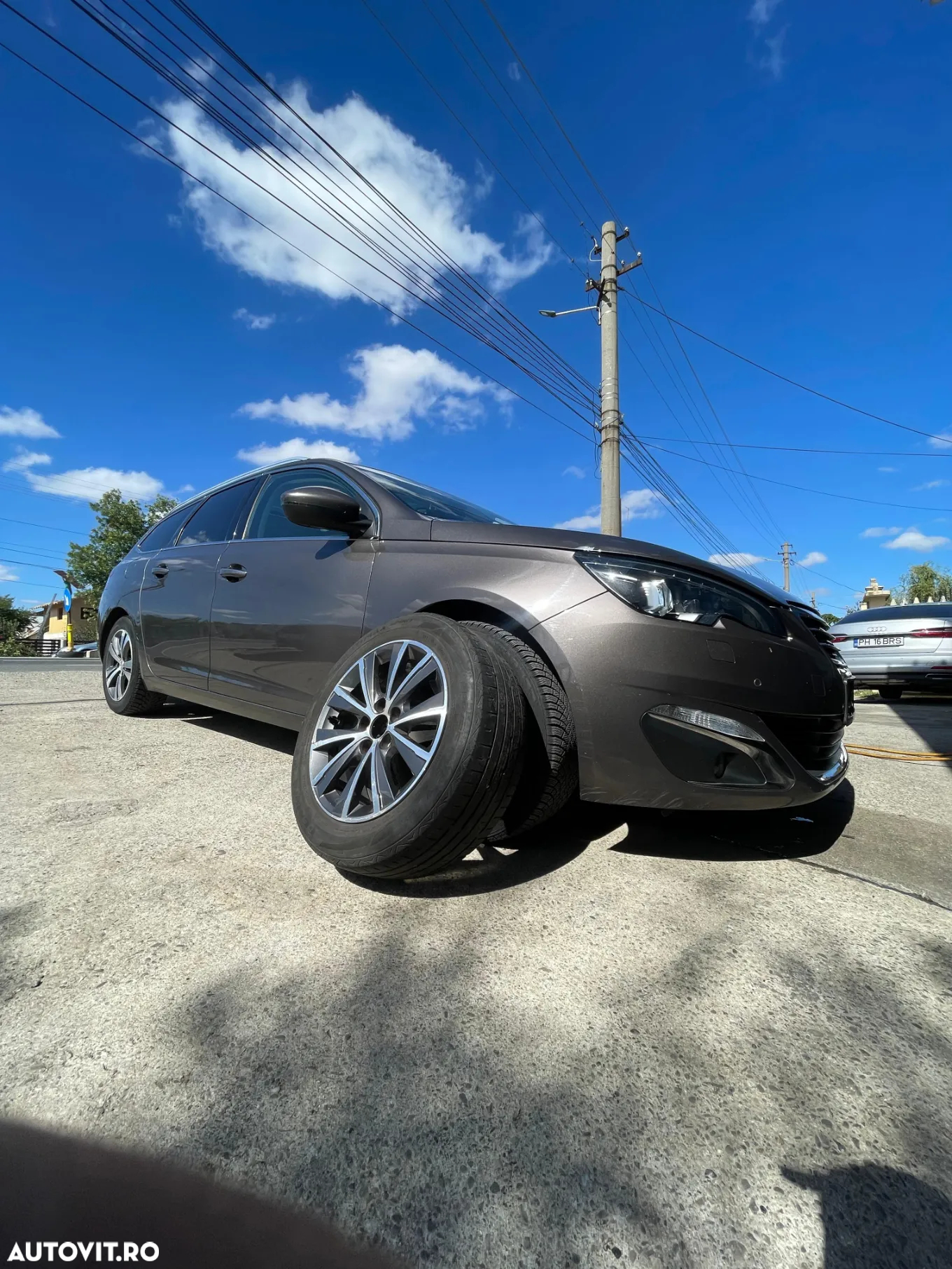 Peugeot 308 1.2 L PureTech Turbo Access - 9