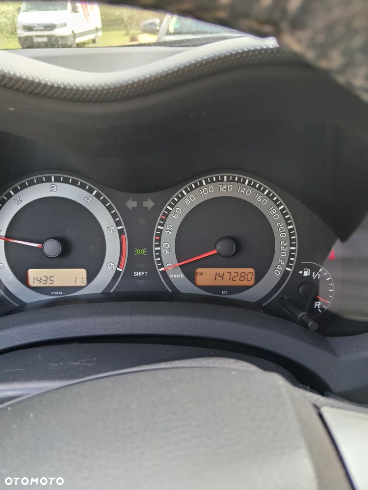 Toyota Auris 1.4 D-4D 2010 - 12