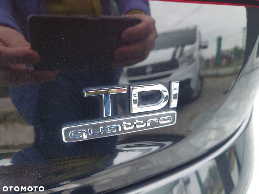 Audi Q3 2.0 TDI Quattro Design S tronic - 5