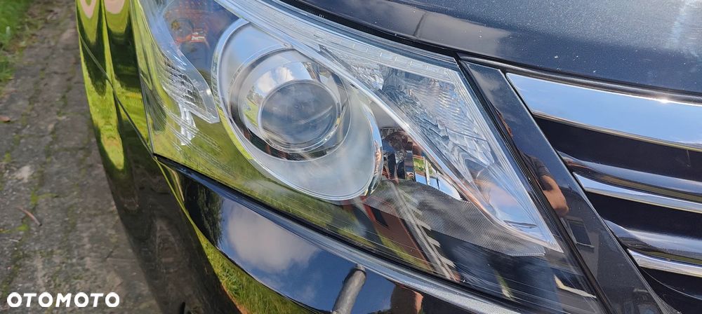 Toyota Avensis 1.6 Sol - 11