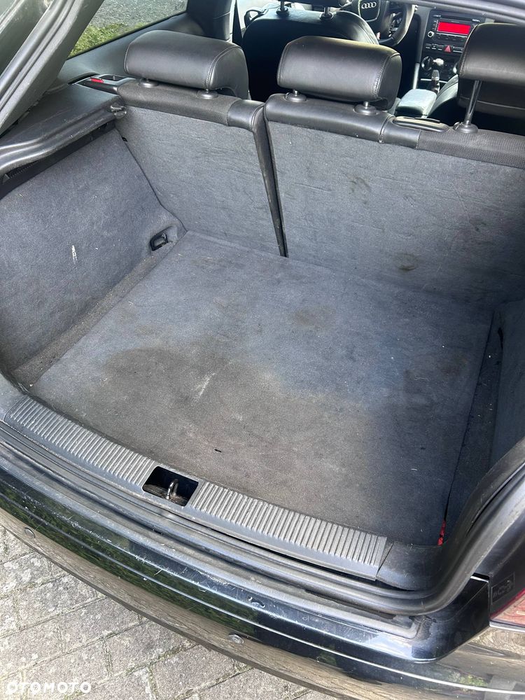 Audi A3 3-drzwiowe 2.0 TDI DPF Quattro Ambition - 15