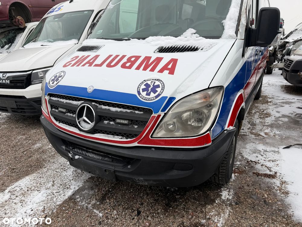 Sprinter 906 3,0 CDI 06-12 przód kompletny - 3