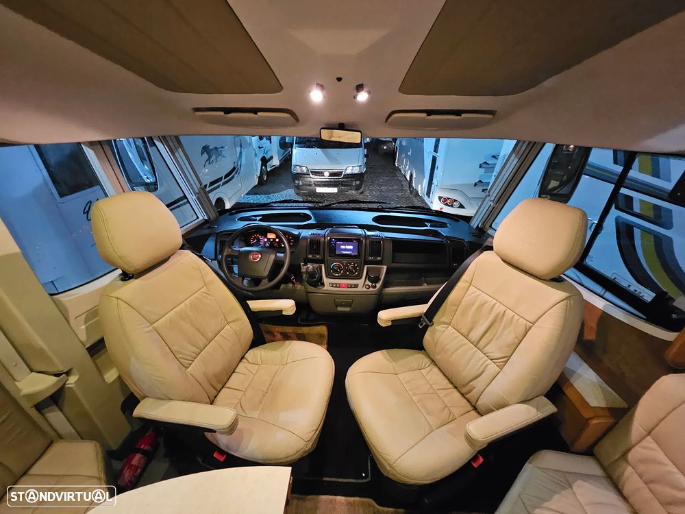 Rapido Le Randonneur 9083DF CHASSI AL-KO CAMA TRANSVERSAL + BASCULANTE - 52