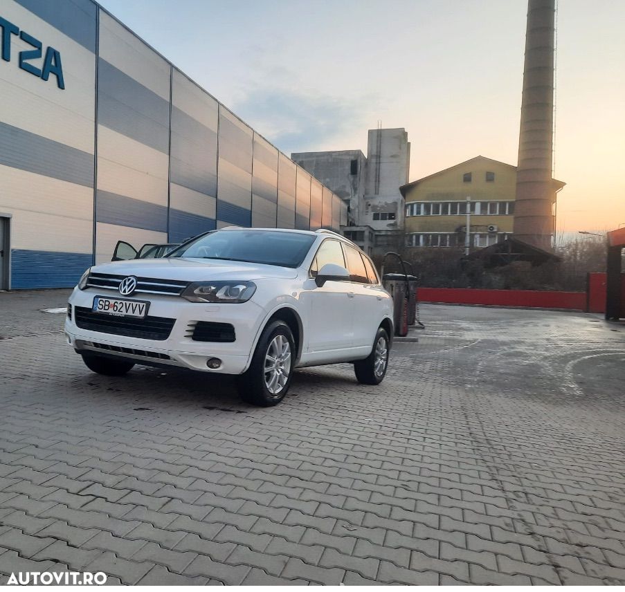 Volkswagen Touareg 3.0 V6 TDI BMT - 12