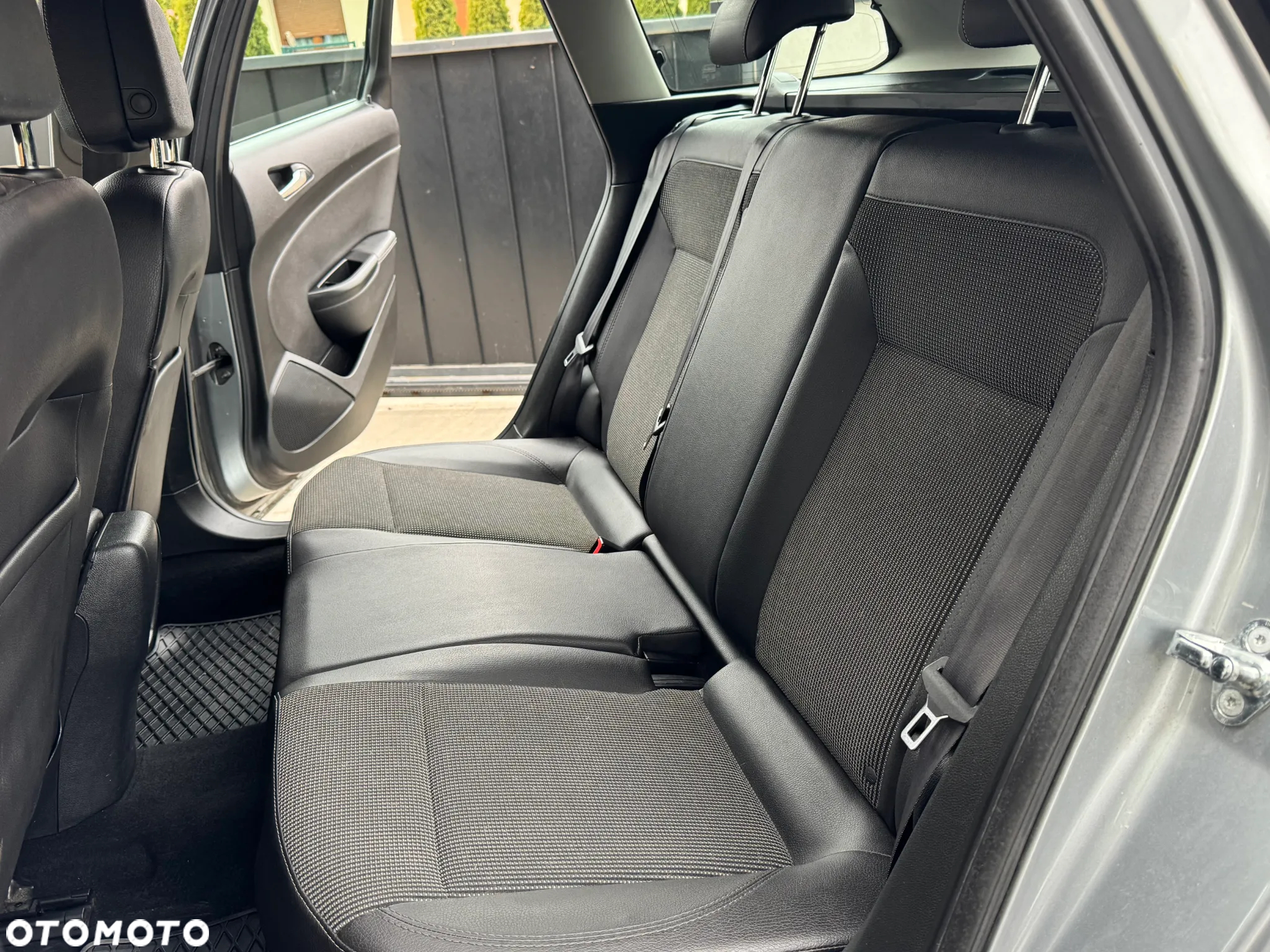 Opel Astra IV 1.6 CDTI Sport - 10