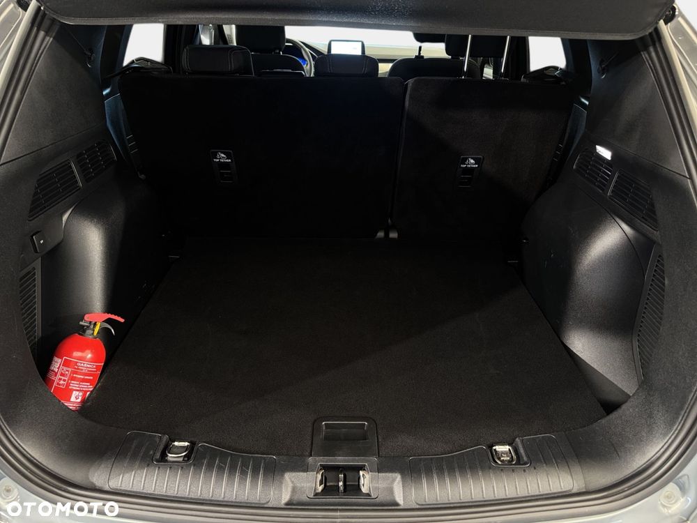 Ford Kuga - 27