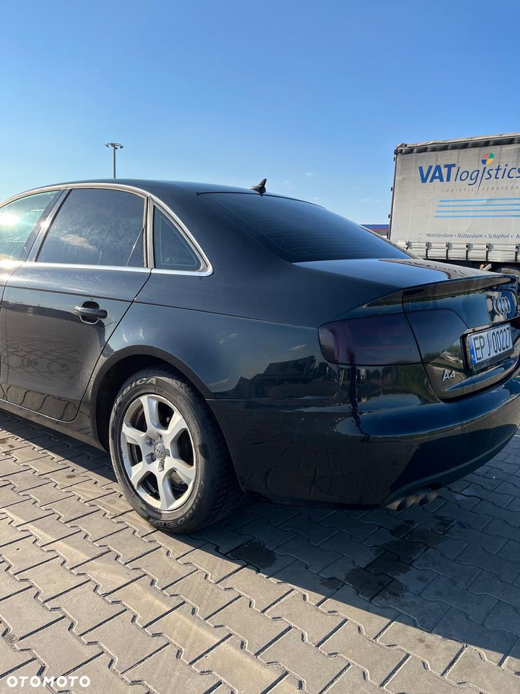 Audi A4 Limousine 2.0 TDI DPF Ambiente - 6
