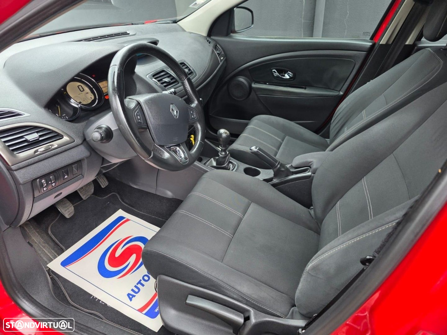 Renault Mégane 1.5 dCi Confort - 8
