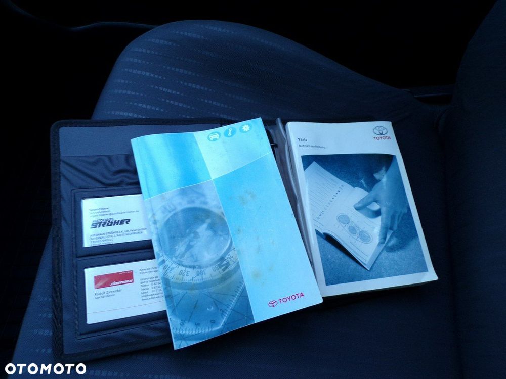Toyota Yaris - 24
