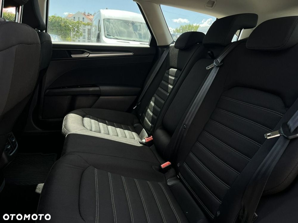 Ford Mondeo - 22