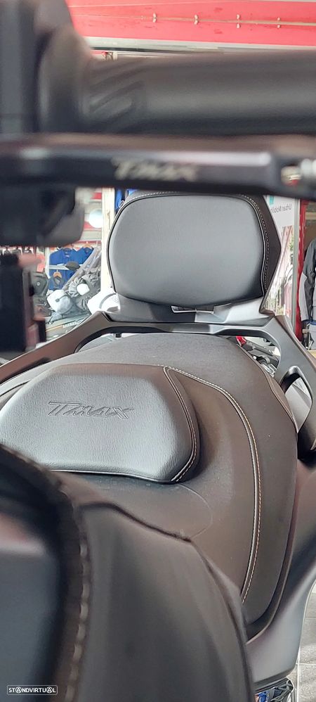 Yamaha TMAX Tech Max - 13