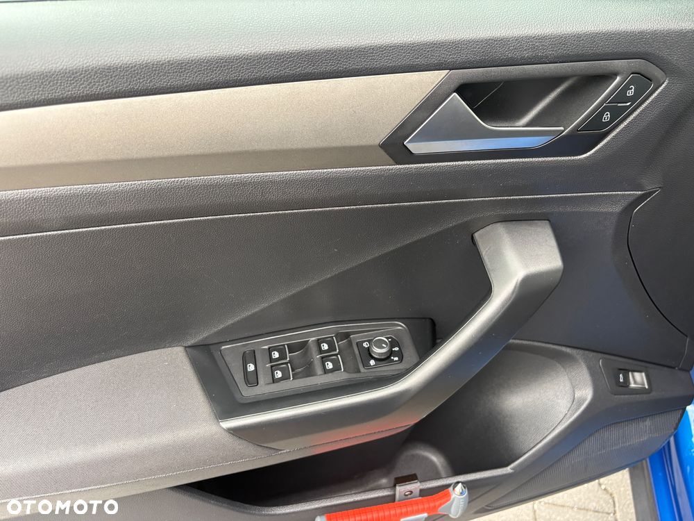 Volkswagen T-Roc 1.5 TSI Life - 29