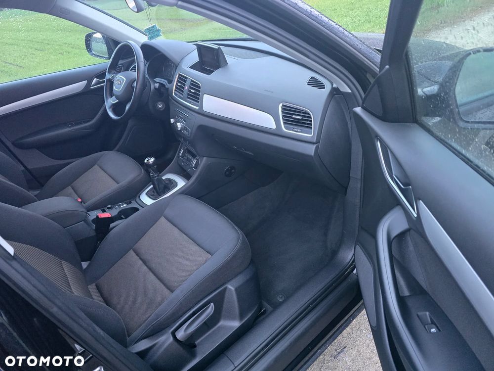 Audi Q3 2.0 TDI Design - 8