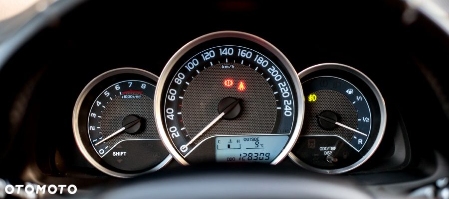 Toyota Auris - 19