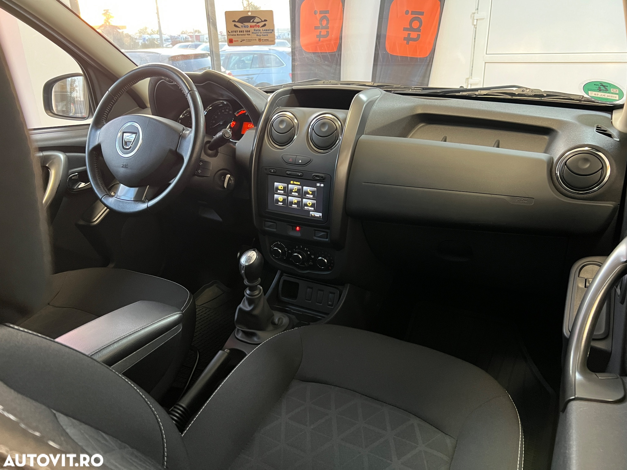 Dacia Duster dCi 110 FAP 4x2 Blackshadow - 6