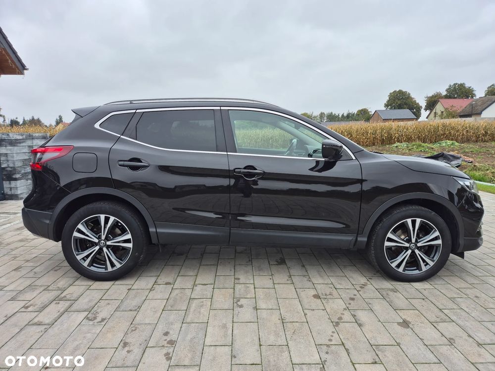 Nissan Qashqai 1.3 DIG-T N-CONNECTA - 26