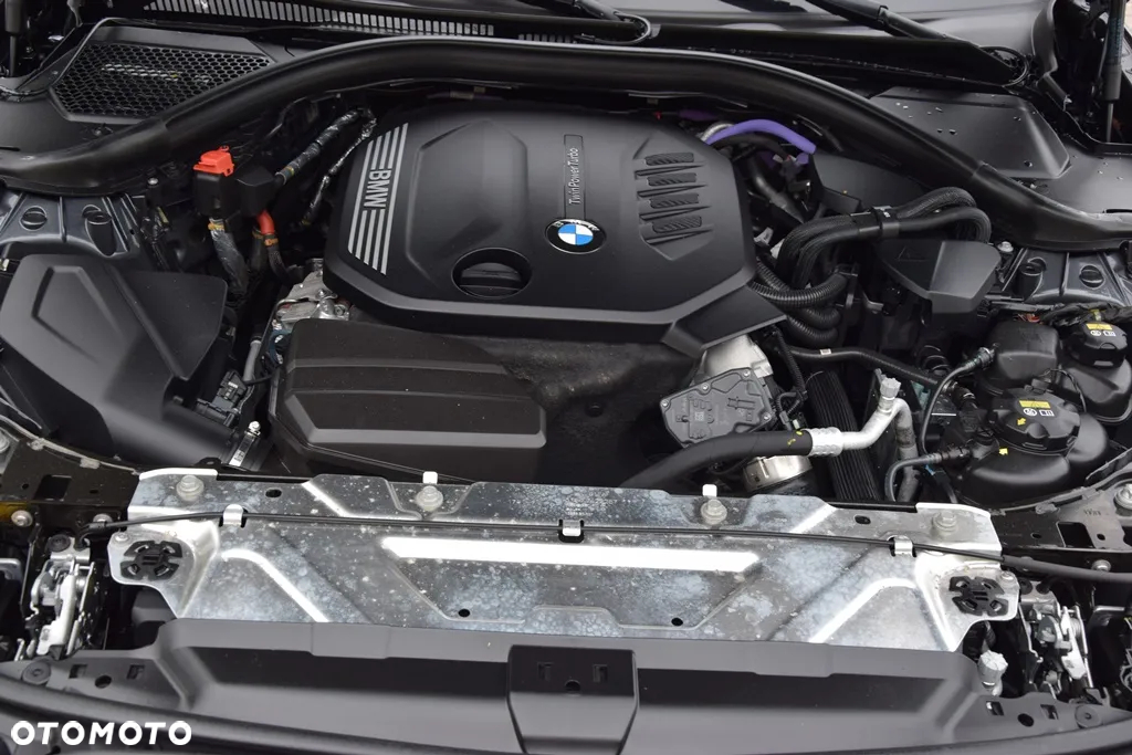 BMW Seria 3 318d M Sport - 35