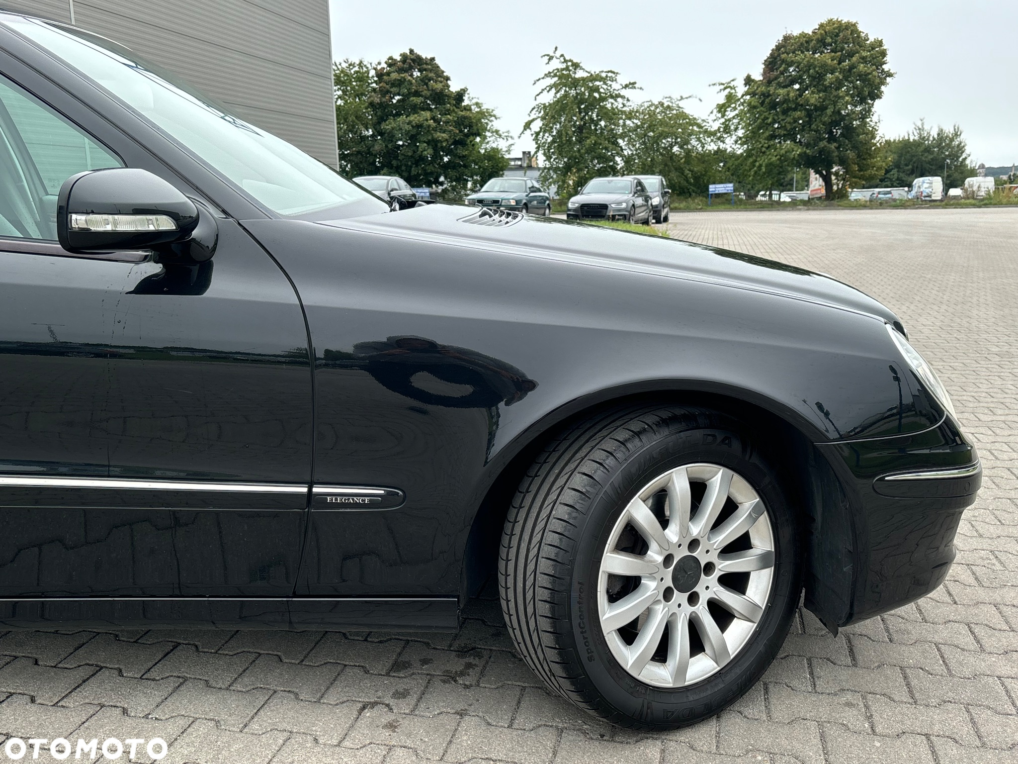 Mercedes-Benz Klasa E 200 T Kompressor Elegance - 9
