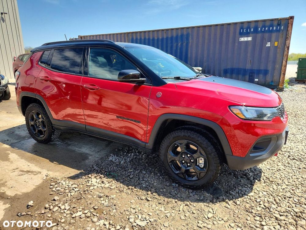 Jeep Compass - 4