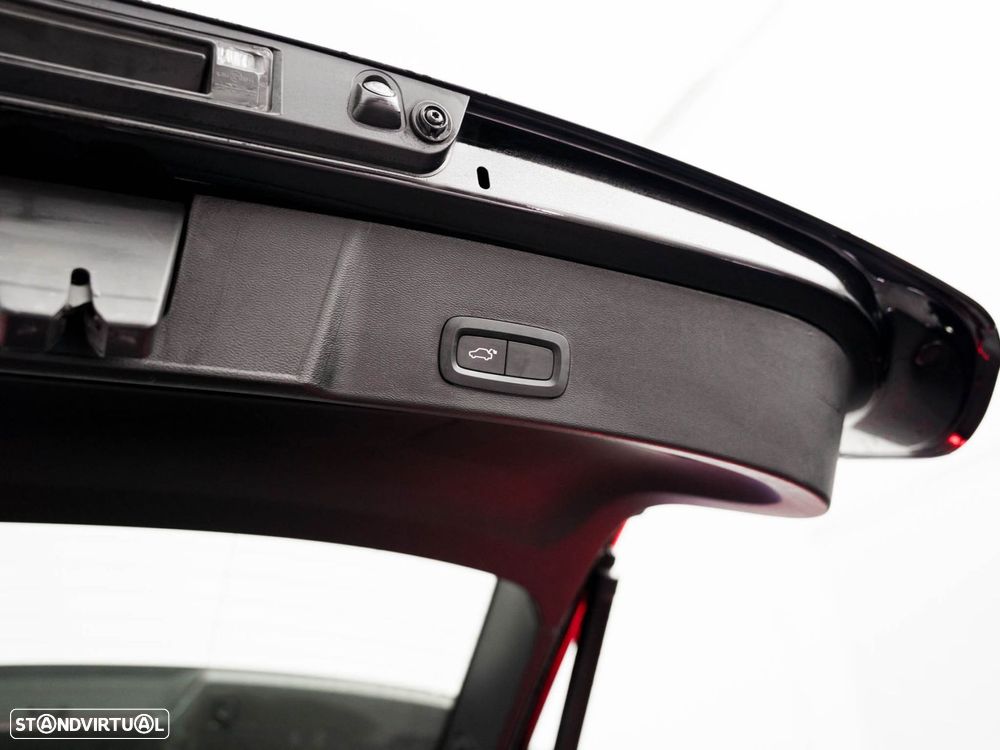 Volvo XC 40 2.0 D3 R-Design - 13