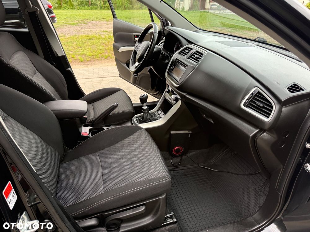 Suzuki SX4 S-Cross 1.6 DDiS 4x4 Comfort+ - 25