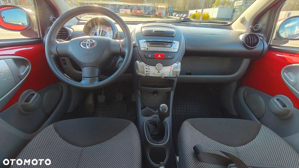 Toyota Aygo - 16