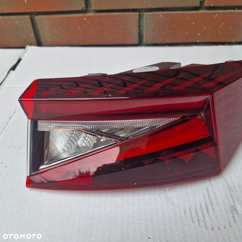 Skoda ENYAQ Lampa Tylna Prawa 5LA945208C - 7