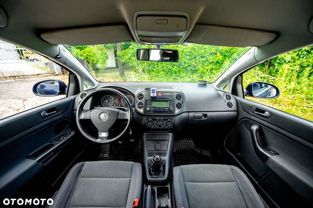 Volkswagen Golf Plus 1.6 FSI Trendline - 21