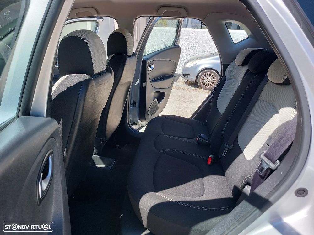 Renault Captur 1.5 dCi EDC - 13