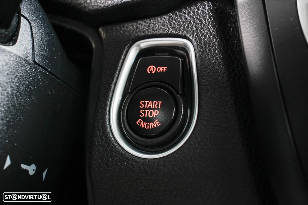 BMW 320 d Auto Pack M - 45