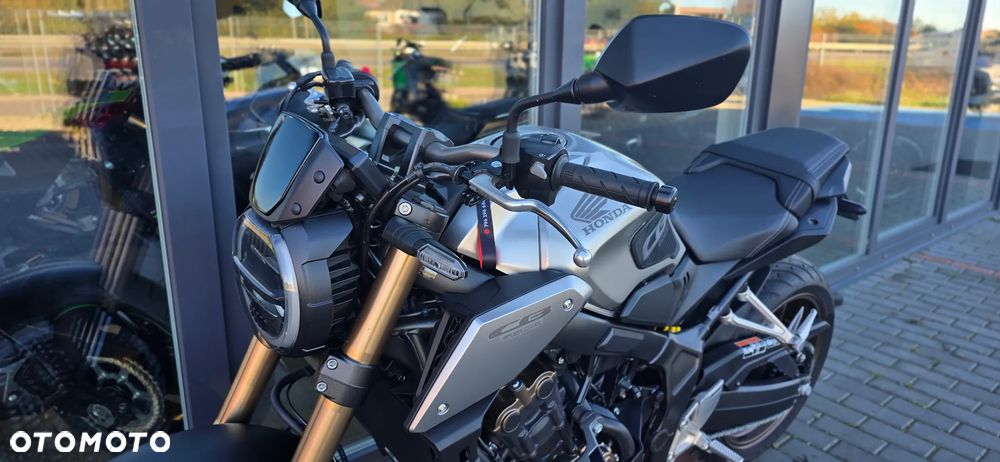 Honda CB - 31