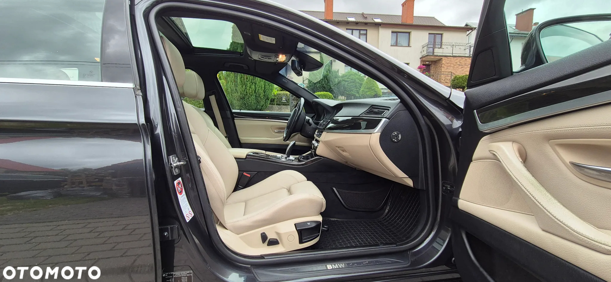 BMW Seria 5 520d Touring Luxury Line - 11