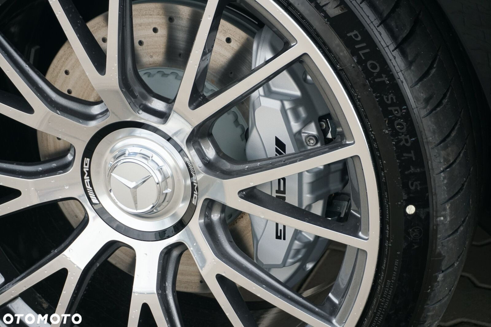 Mercedes-Benz Klasa E AMG 53 PHEV 4Matic+ 9G-Tronic TCT - 14
