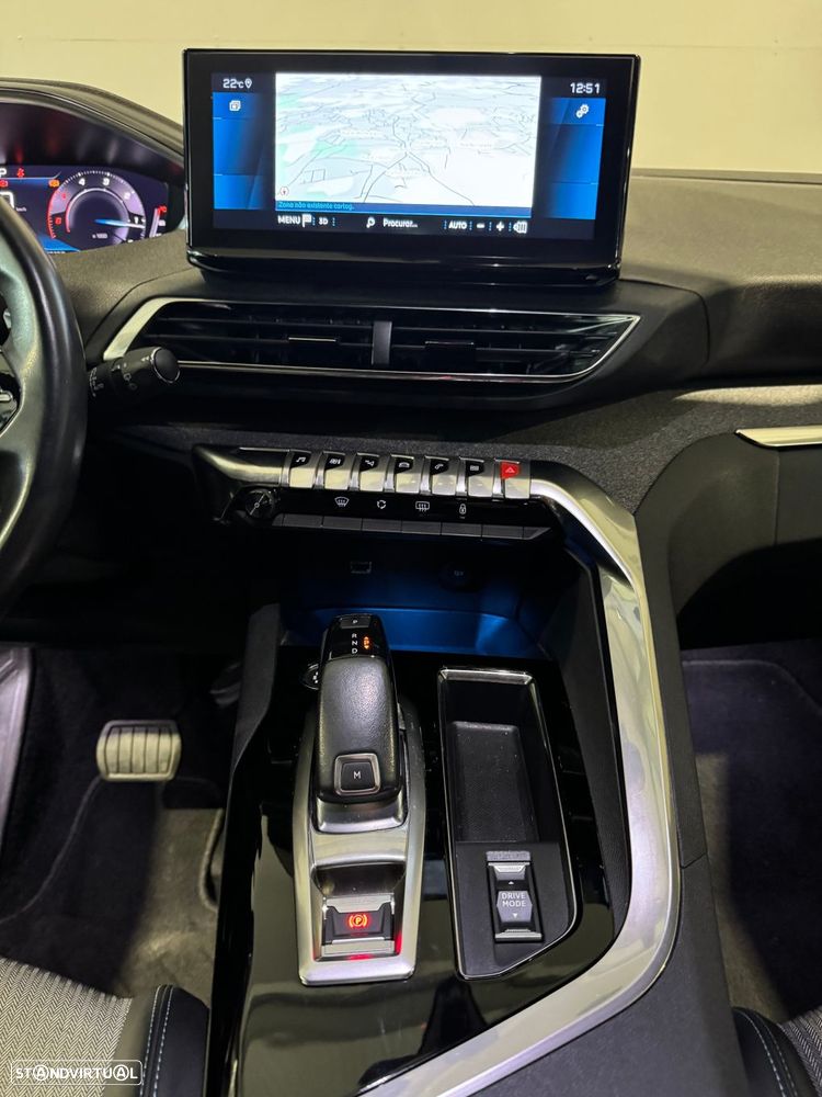 Peugeot 3008 1.5 BlueHDi Allure Pack EAT8 - 20