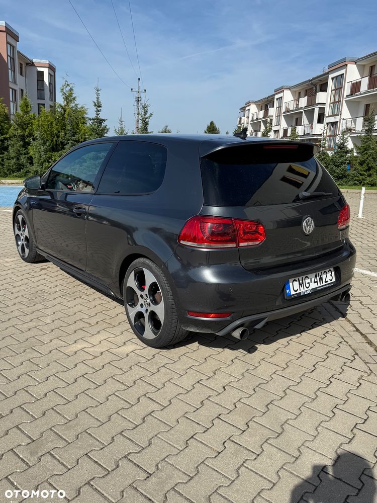 Volkswagen Golf 2.0 GTI DSG - 3