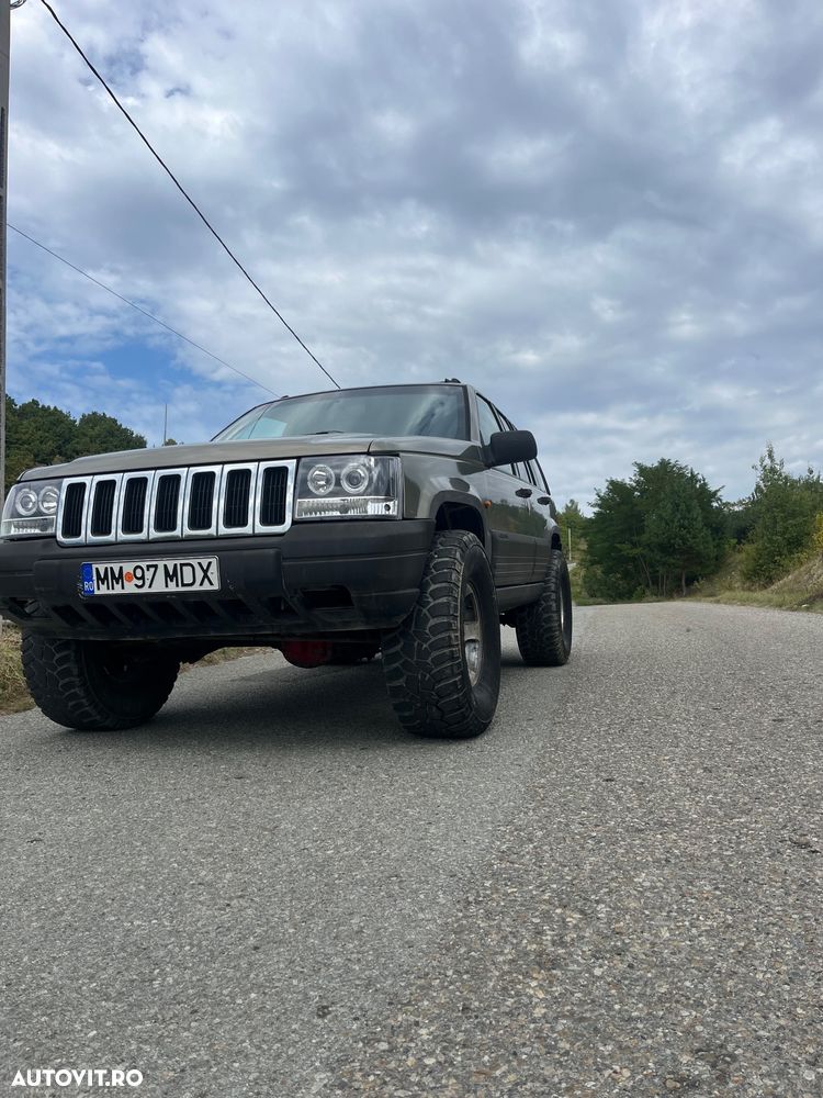 Jeep Grand Cherokee - 13