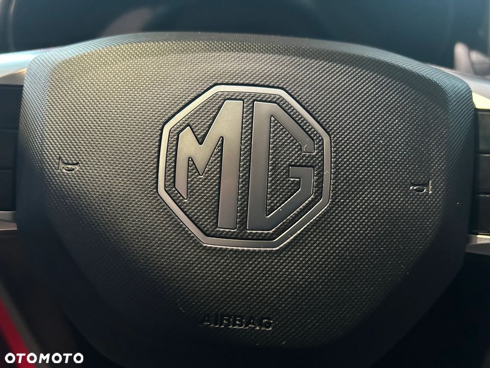 MG ZS Hybrid+ - 20