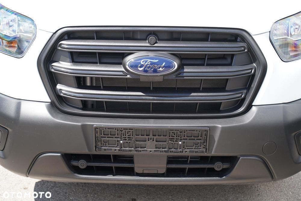 Ford Transit - 23