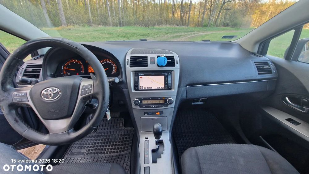 Toyota Avensis 2.2 D-4D Automatik Sol - 11