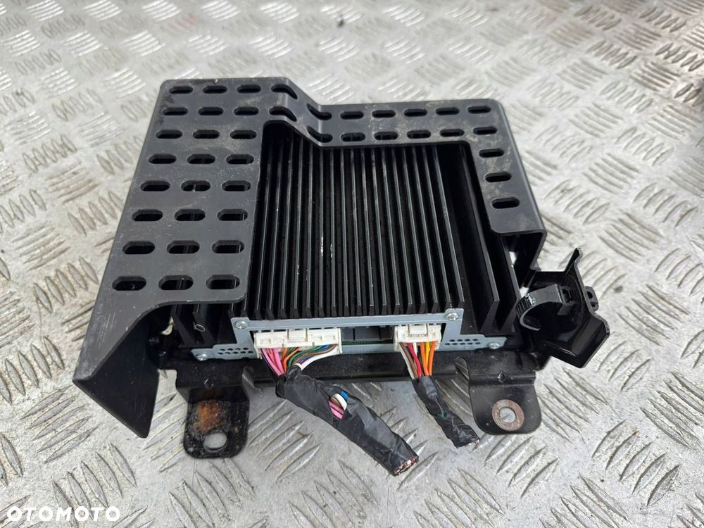 KIA Carens IV 2013-2019 Wzmacniacz audio - 4