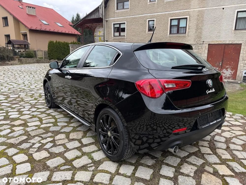 Alfa Romeo Giulietta 2.0 JTDM Distinctive - 3