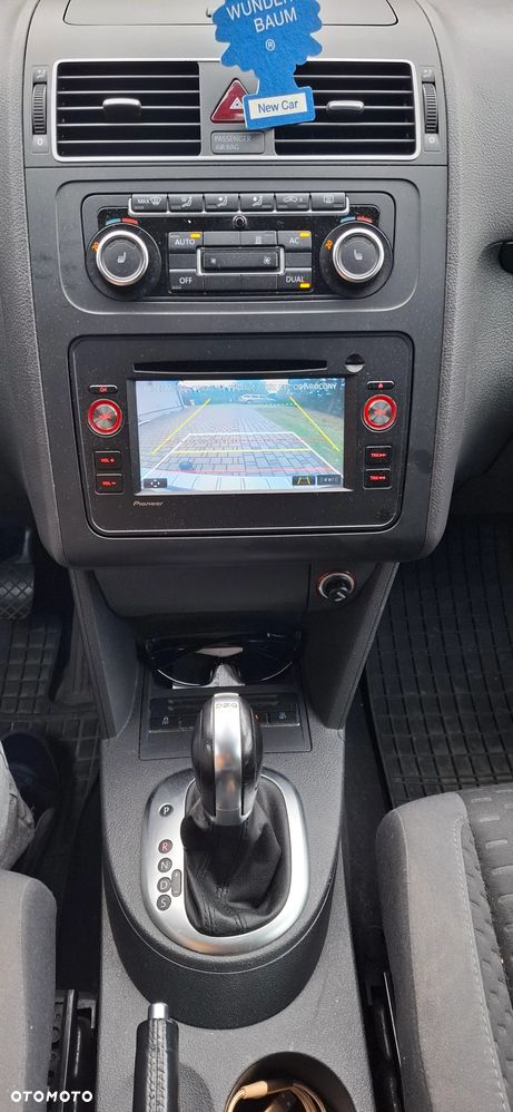 Volkswagen Touran 2.0 TDI DPF Highline DSG - 17