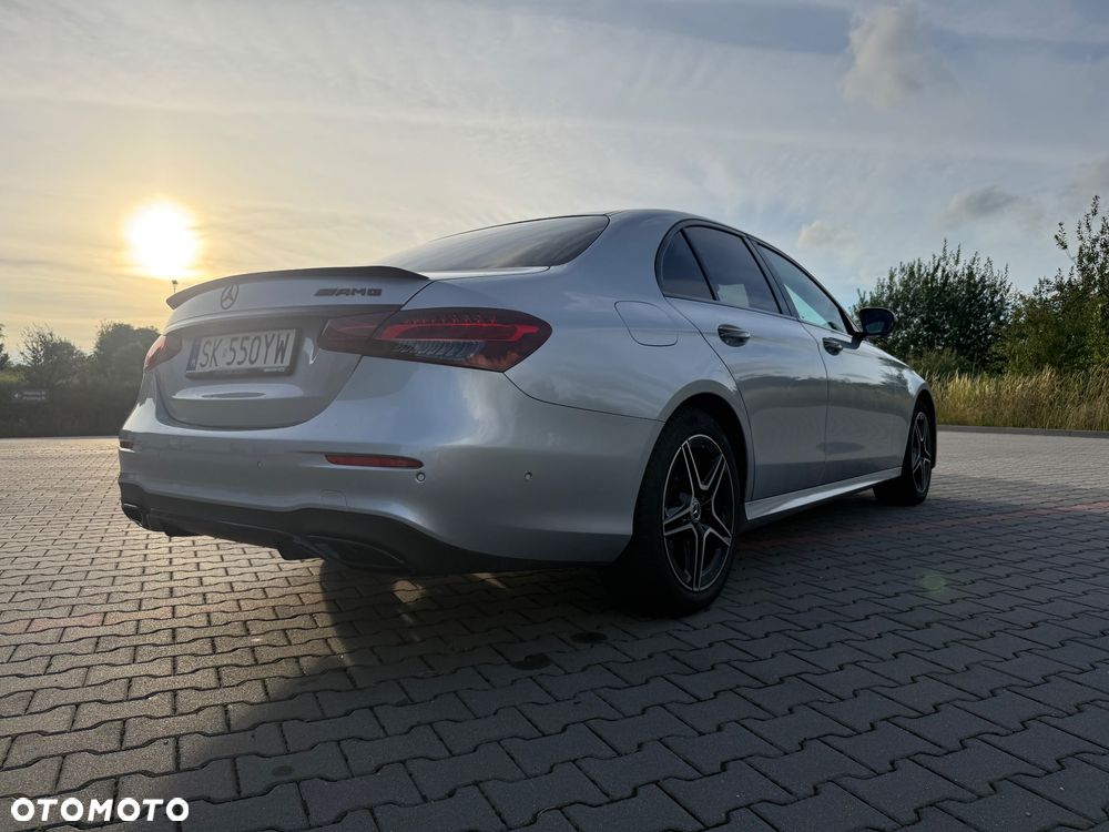 Mercedes-Benz Klasa E 220 d 4-Matic AMG - 1