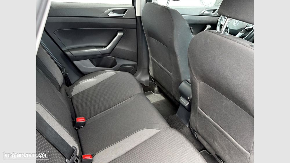 Volkswagen Taigo 1.0 TSI Urban — fotografia 15