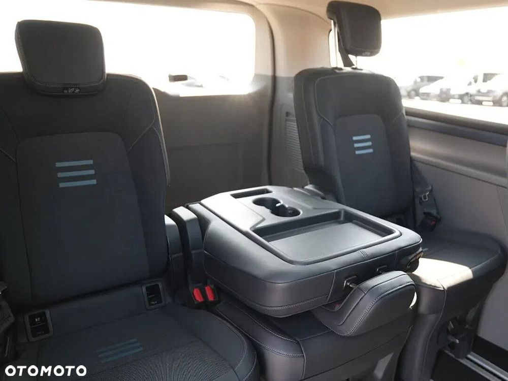 Ford Tourneo FORD TOURNEO CUSTOM ACTIVE 2.5 PHEV 232KM A1 CVT FWD 340 L2 - 13