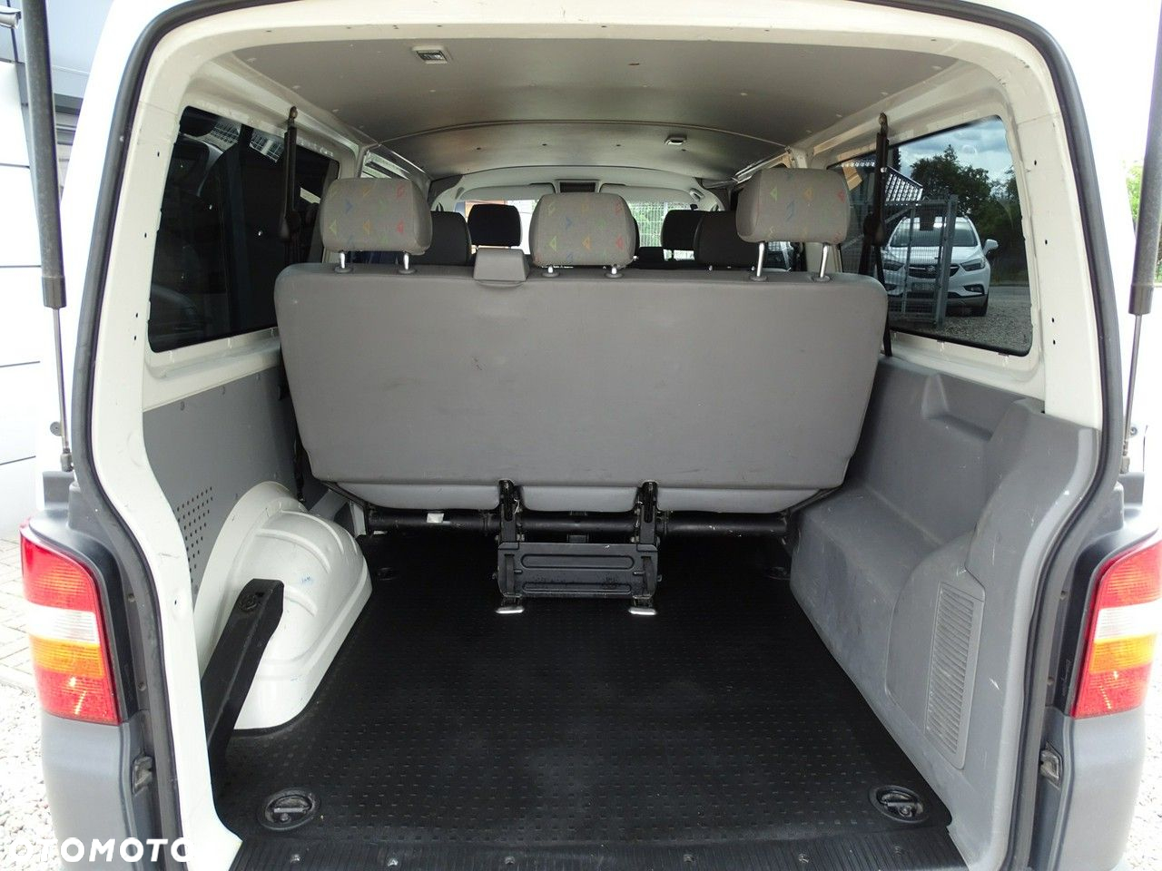 Volkswagen Transporter - 13