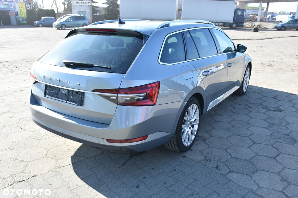 Skoda Superb 2.0 TDI DSG Style - 7