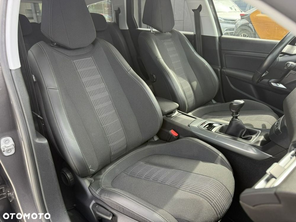 Peugeot 308 1.5 BlueHDi Business Line S&S - 15