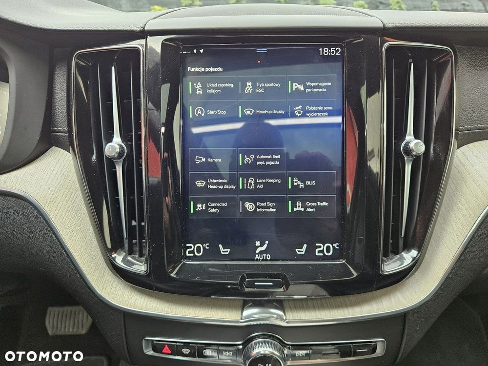 Volvo XC 60 - 31